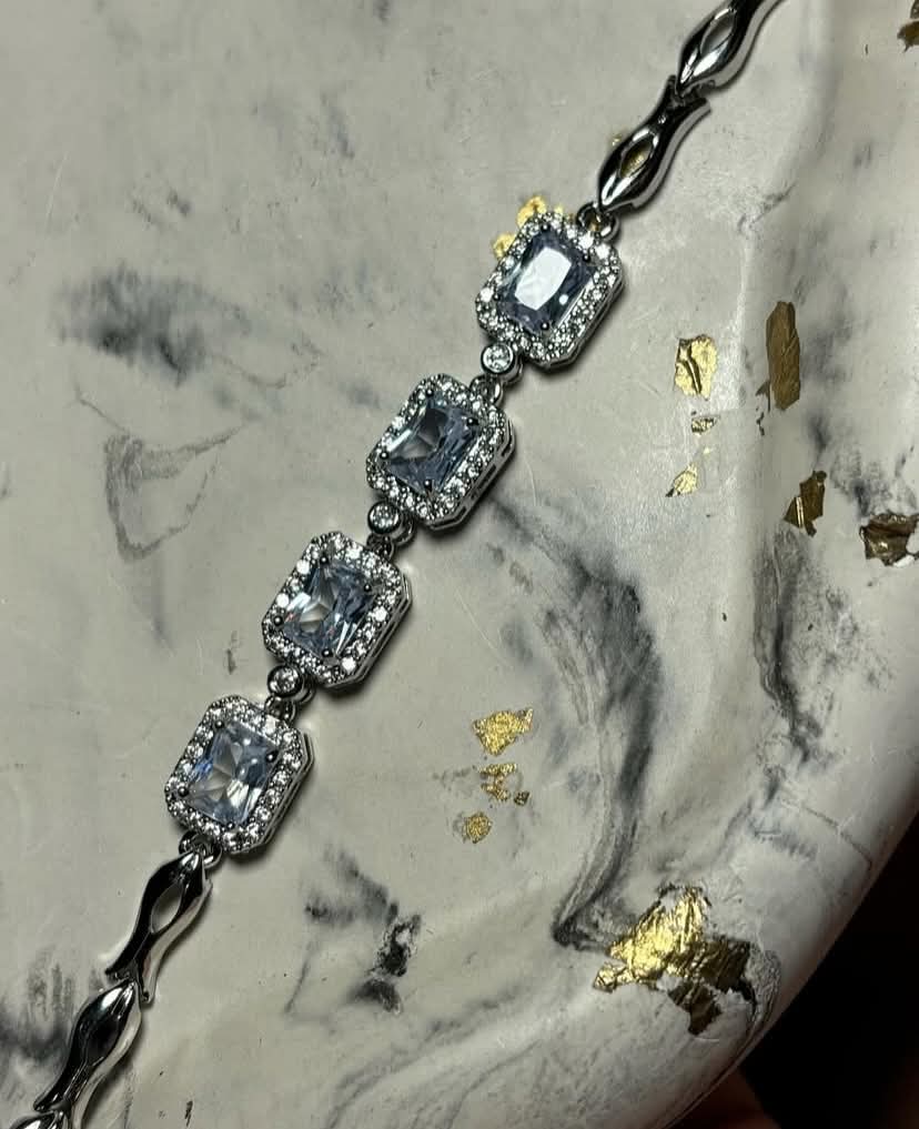 Silver stone bracelet