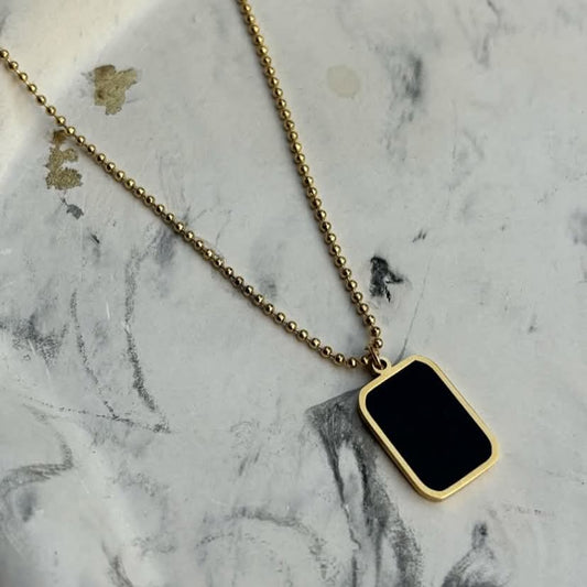 Black rectangle stone necklace