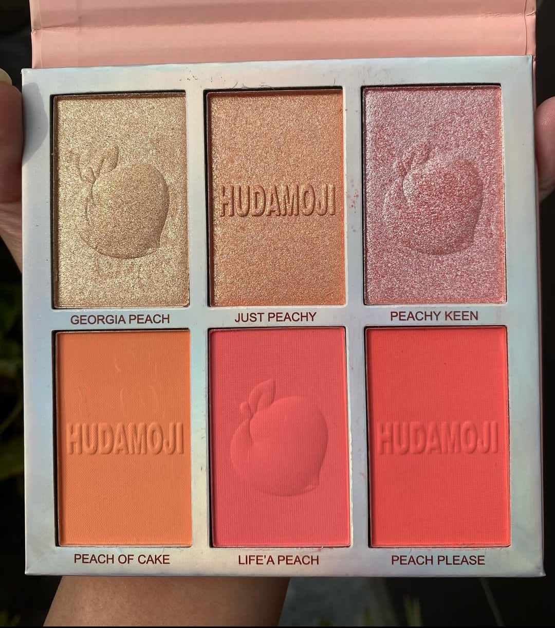 HudaMoji Bellini Blush Palette